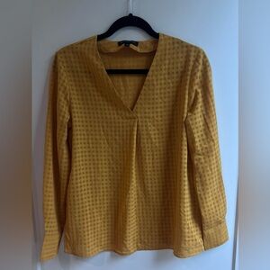Banana Republic Checked V-Neck Blouse